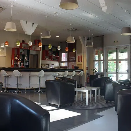 Brit Lyon Nord 2* Дардилли